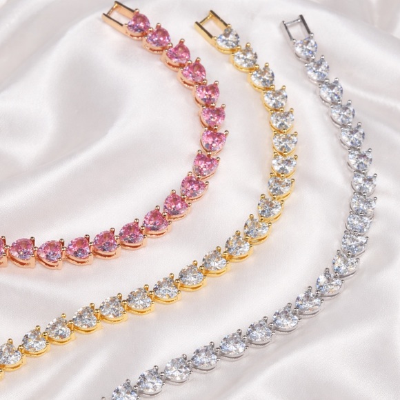 Pink tennis heart bracelet 7.5 inches - Picture 4 of 4